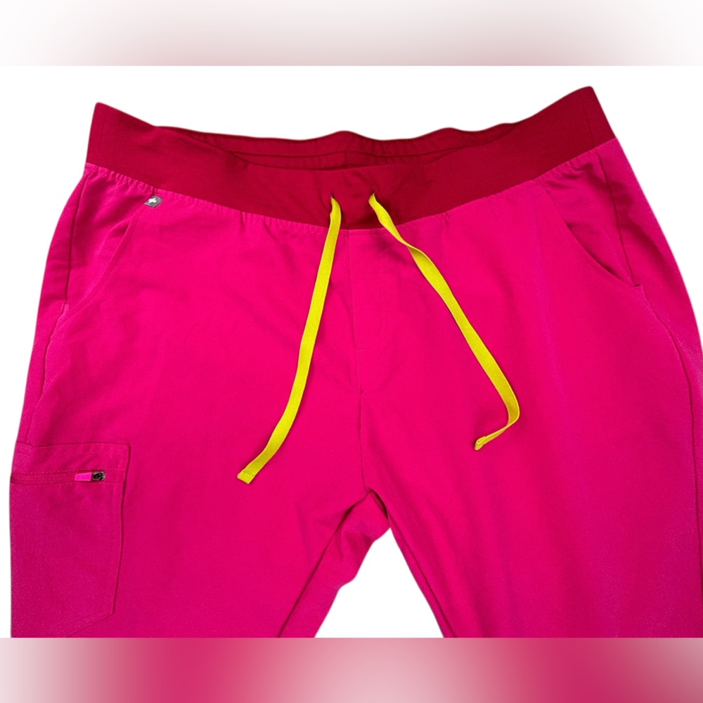 FIGS | Zamora jogger scrub pants | Shocking Pink | XXL | Excellent condition!! - Picture 2 of 7